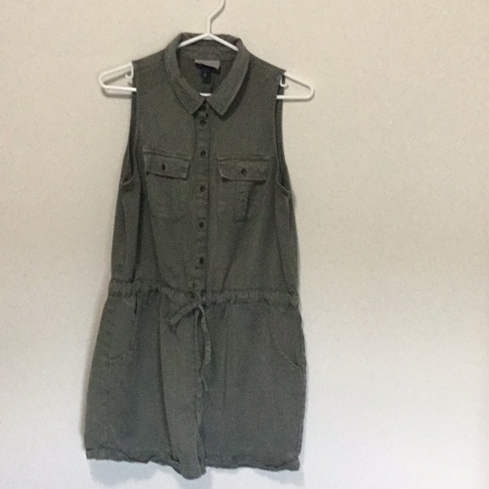 Universal Threads olive green romper